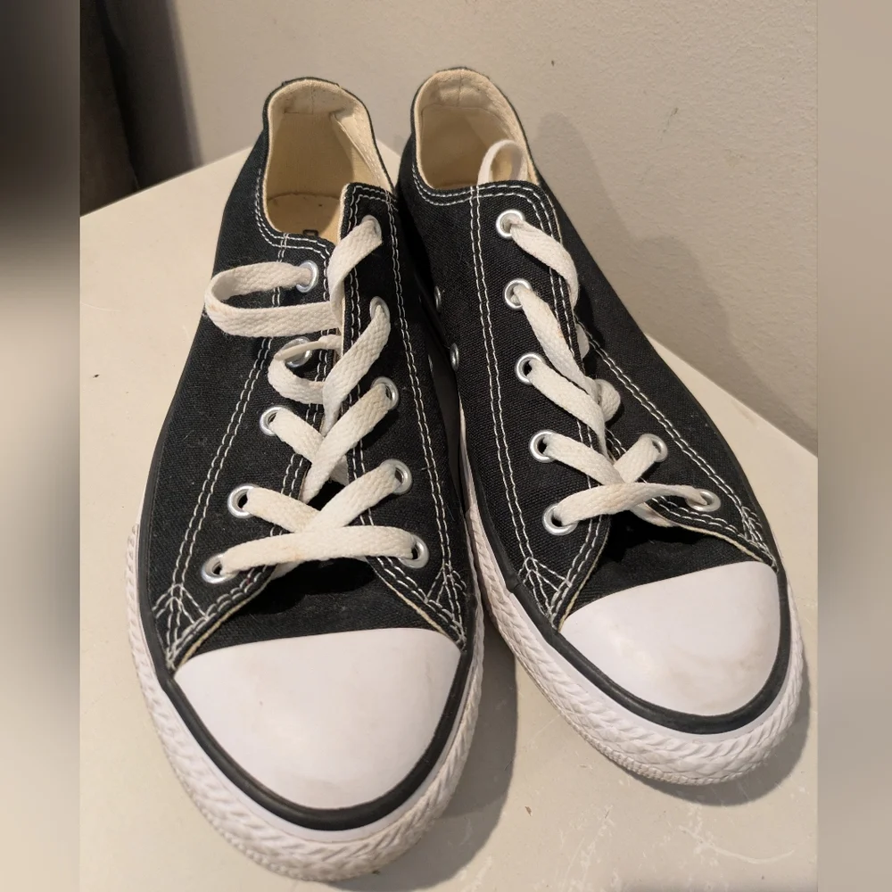 Converse Kids Black Sneakers Size 3